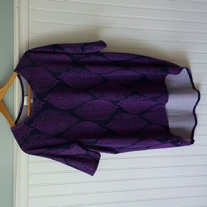 LuLaRoe Tunic Top Short Sleeve Small High Low Blue Purple Leaf Print Asymmetric